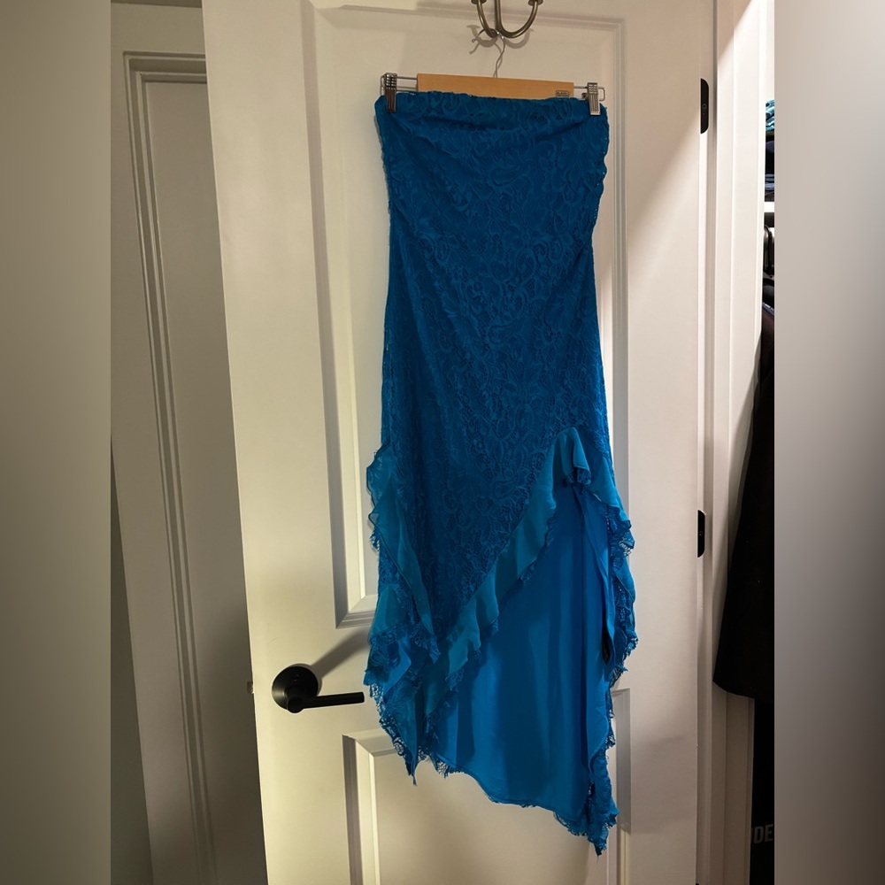 Silence + Noise Vibrant Blue Lace Top